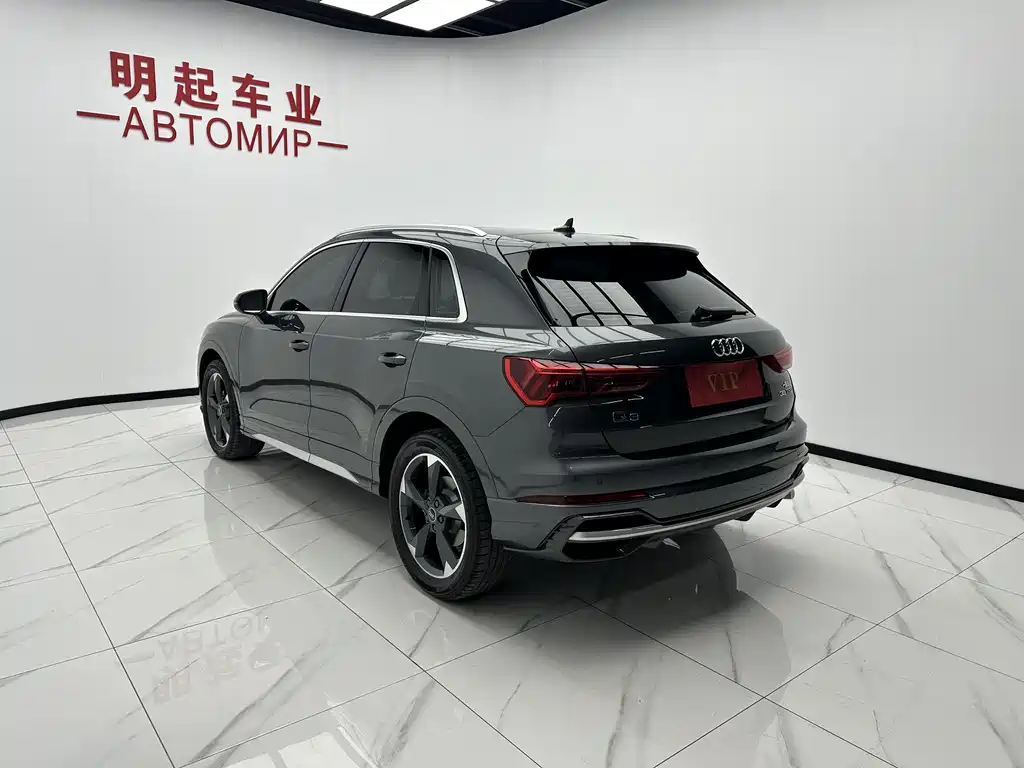 Audi Q3 2023 — фото 8