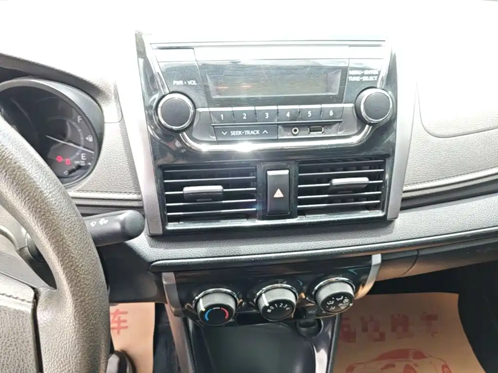 Toyota Vios 2015 — фото 13