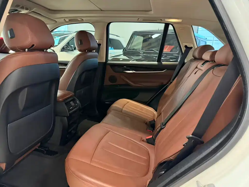 BMW X5 2015 — фото 14
