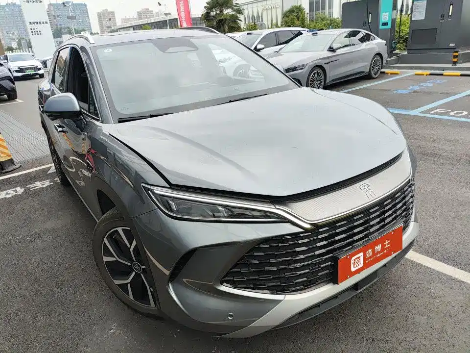 BYD L DM-i 2025 — фото 2