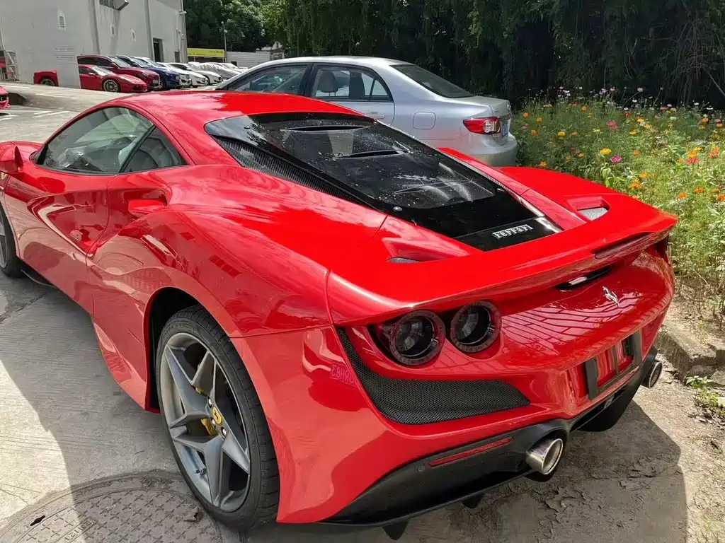 Ferrari F8 2022 — фото 2