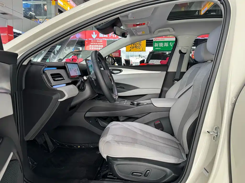 BYD Seal 06 DM-i Travel Edition 2025 — фото 11