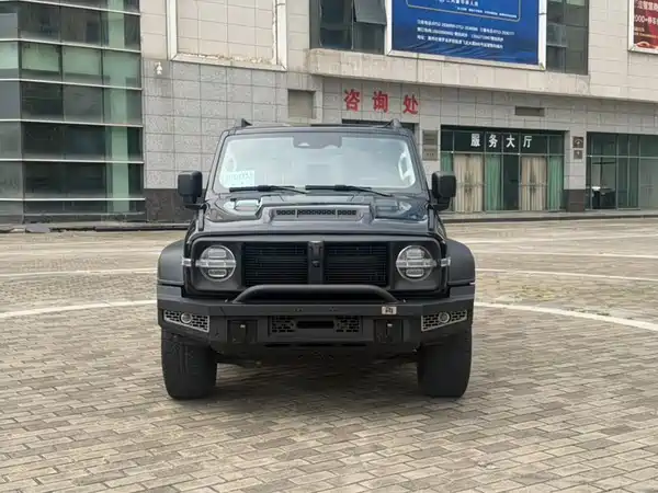 Tank 300 2022