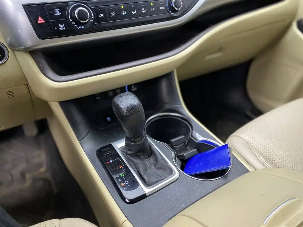 Toyota Highlander 2020 — фото 10