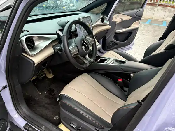 BYD Dolphin 2024