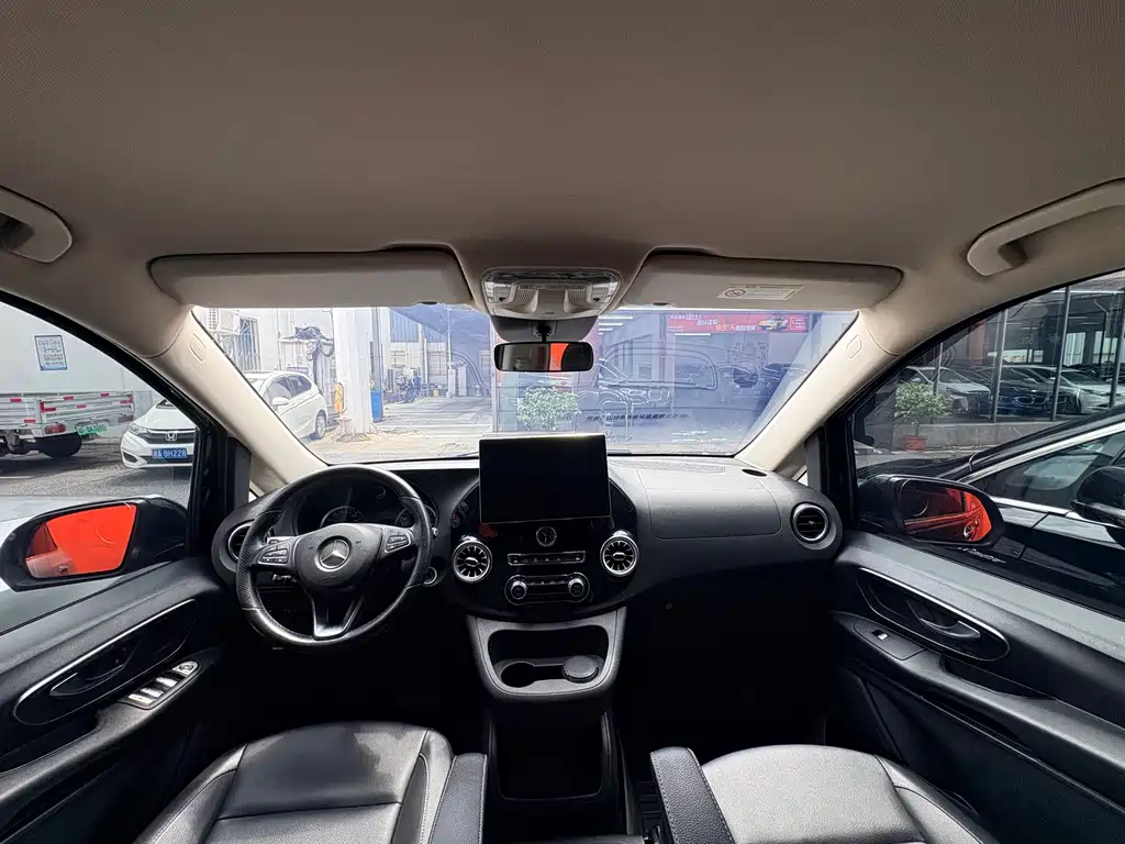Mercedes-Benz Vito 2018 — фото 11