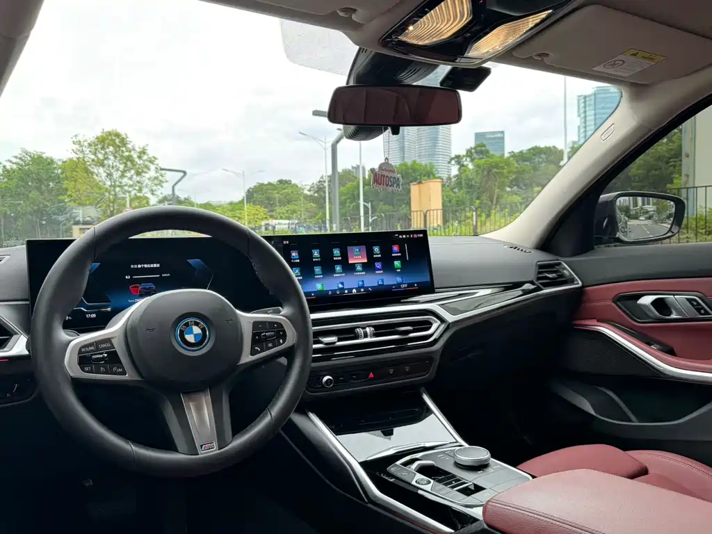 BMW i3 2024 — фото 10