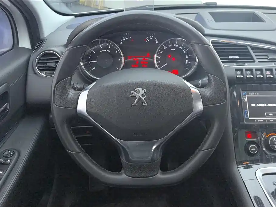 Peugeot 3008 2015 — фото 15