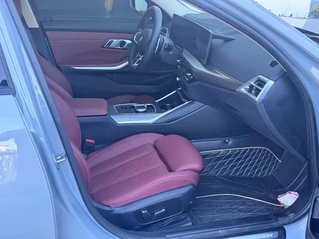 BMW 3 Series 2025