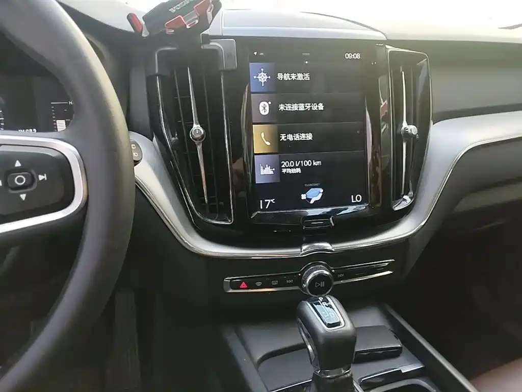 Volvo XC60 2020 — фото 20