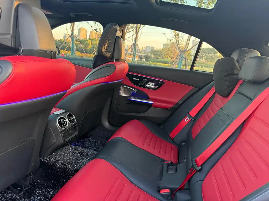 Mercedes-Benz C-Class AMG 2024 — фото 10