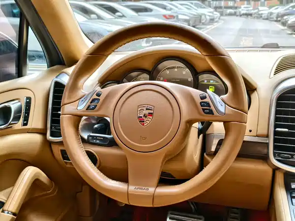 Porsche Cayenne 2012