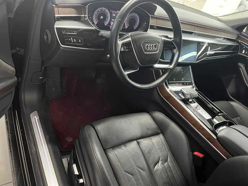 Audi A8 2020 — фото 4