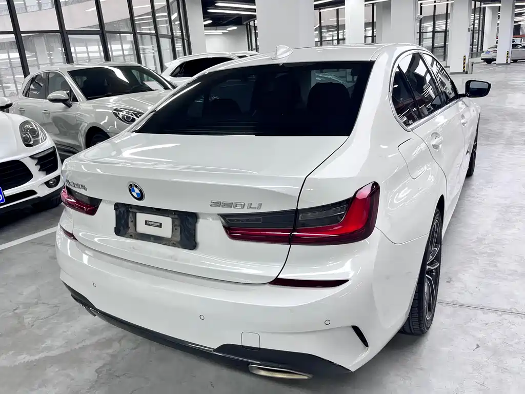 BMW 3 Series 2021 — фото 15