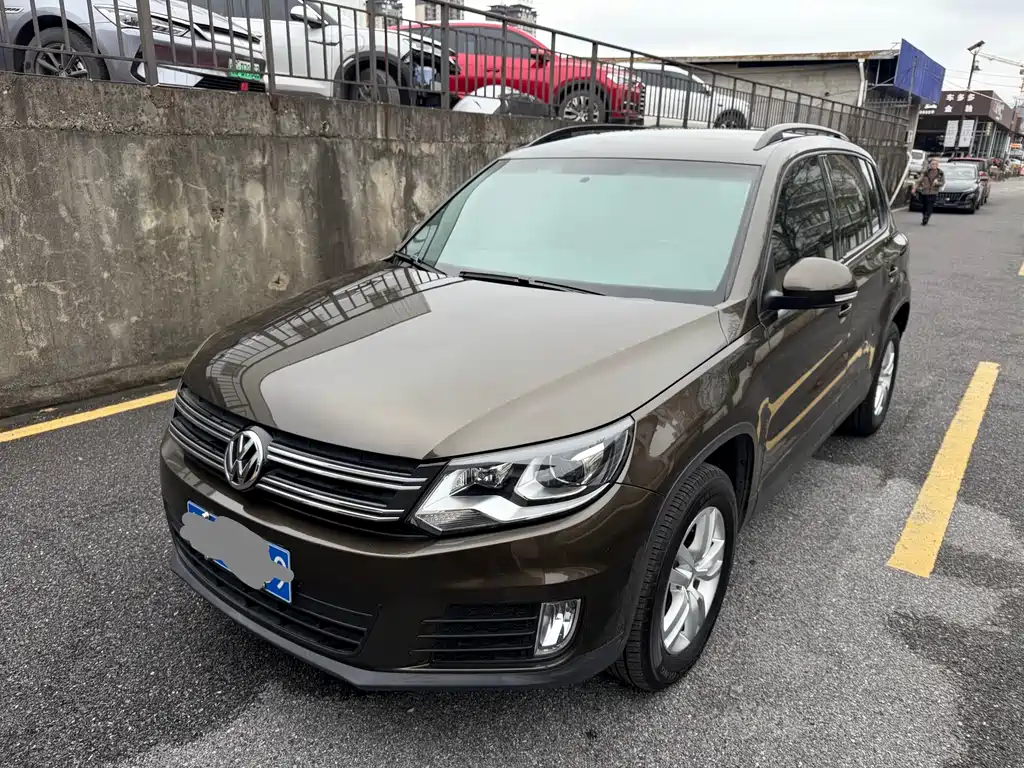 Volkswagen Tiguan 2014 — фото 1