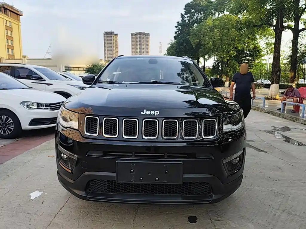Jeep Compass 2019 — фото 3