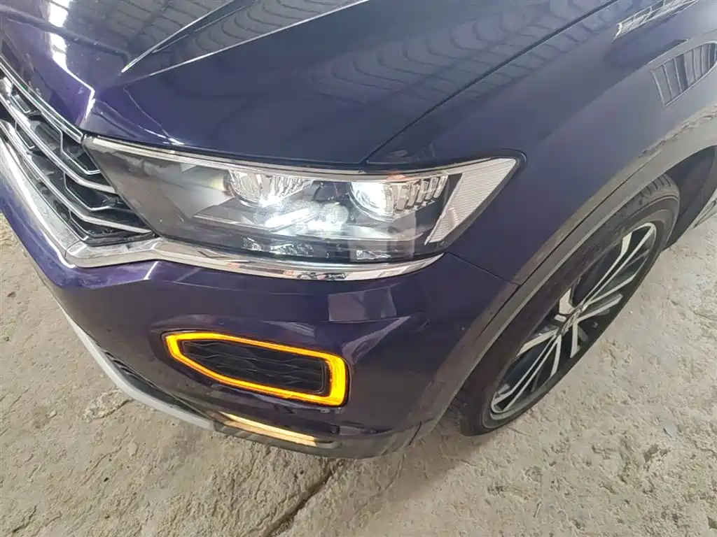 Volkswagen T-Roc 2021 — фото 24