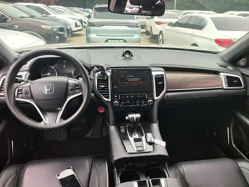 Honda UR-V 2018 — фото 10