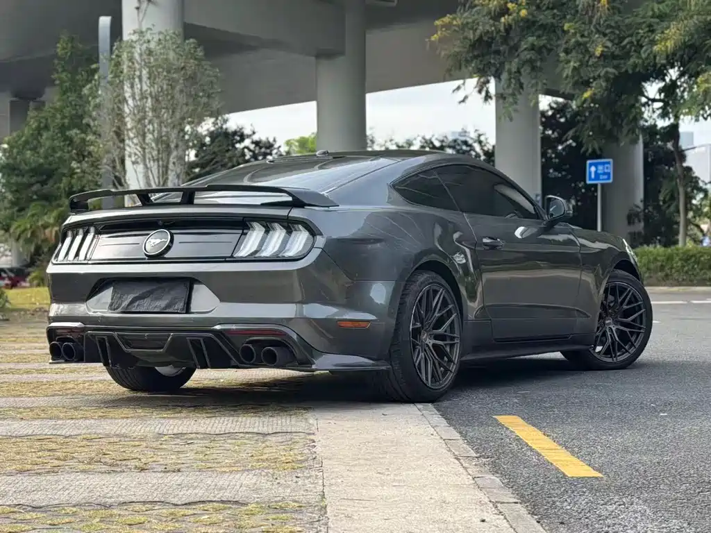 Ford Mustang 2020 — фото 15
