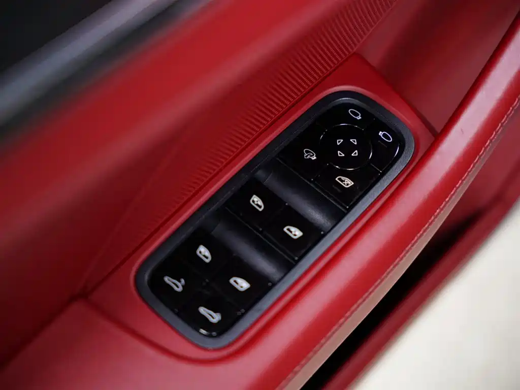 Porsche Panamera 2017 — фото 31
