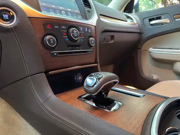 Chrysler 300C 2016