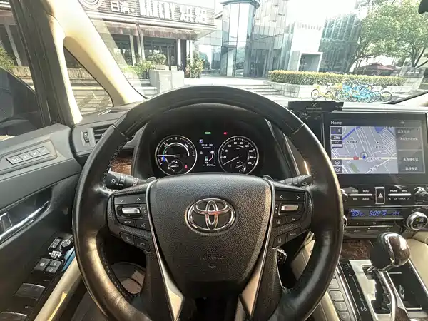 Toyota Alphard 2022