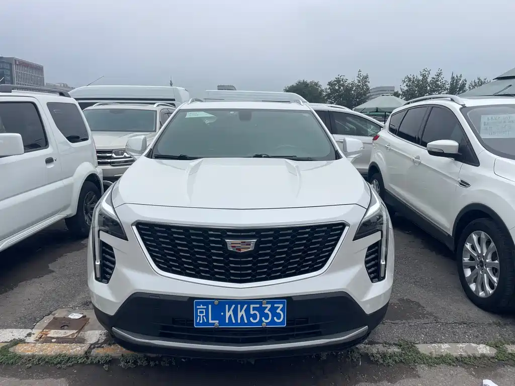 Cadillac XT4 2021 — фото 2