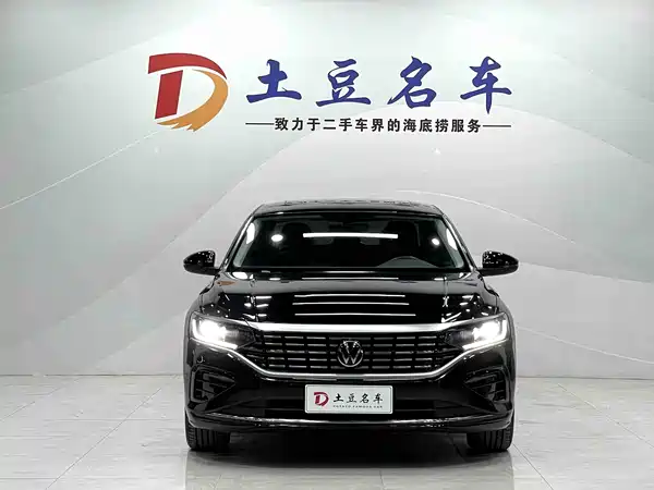 Volkswagen Passat 2023