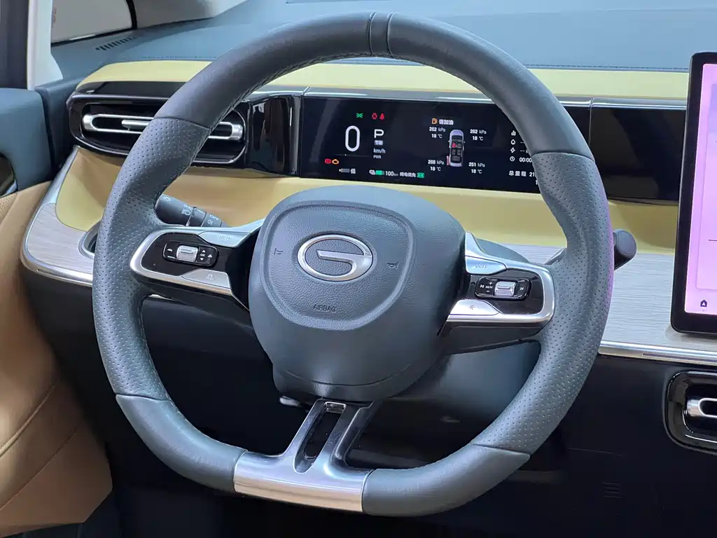 GAC Motor E8 PHEV 2023 — фото 29