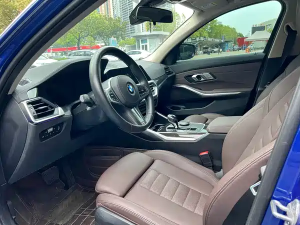 BMW 3 Series 2021