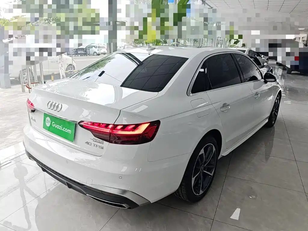 Audi A4L 2022 — фото 7