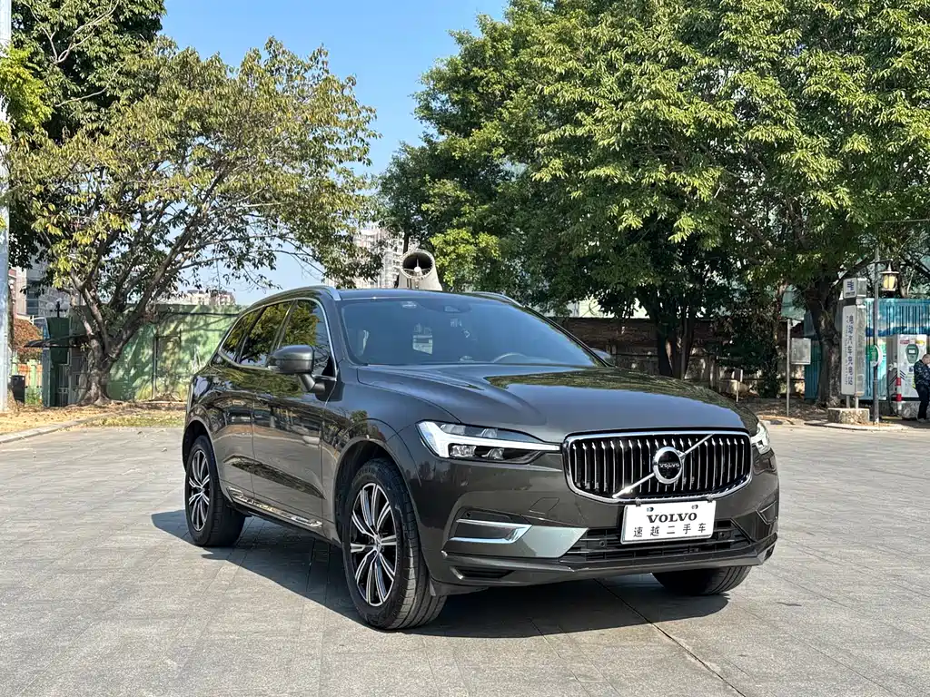 Volvo XC60 2021 — фото 3
