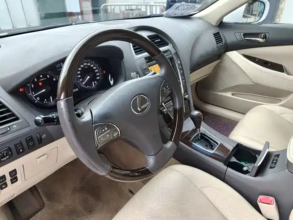 Lexus ES 2010