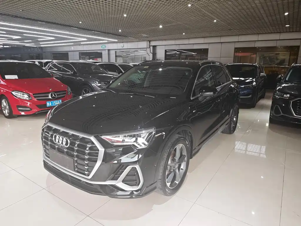 Audi Q3 2021