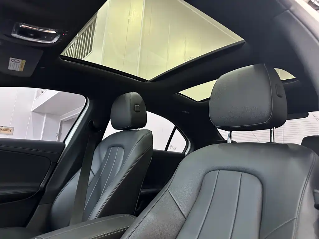 Mercedes-Benz A-Class 2022 — фото 15