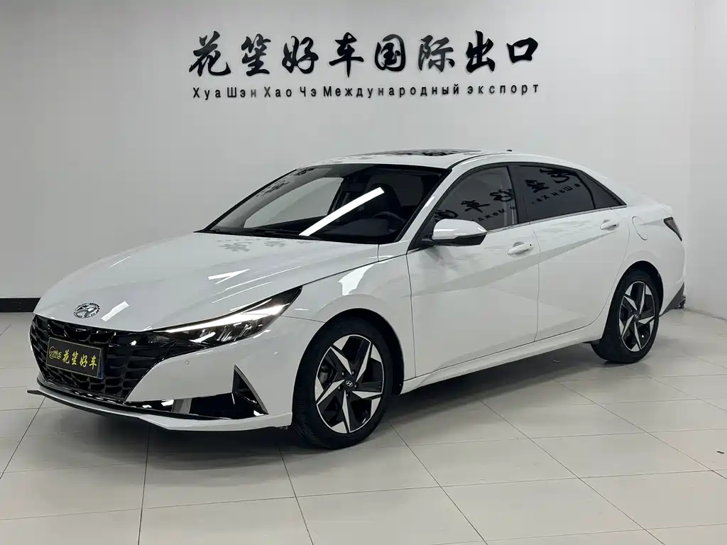 Hyundai Elantra 2023