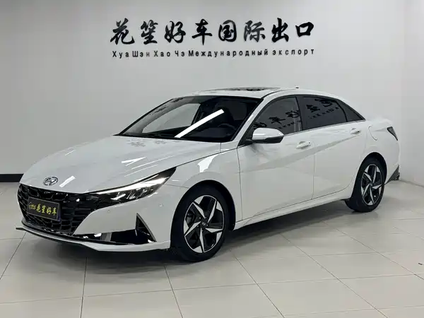 Hyundai Elantra 2023