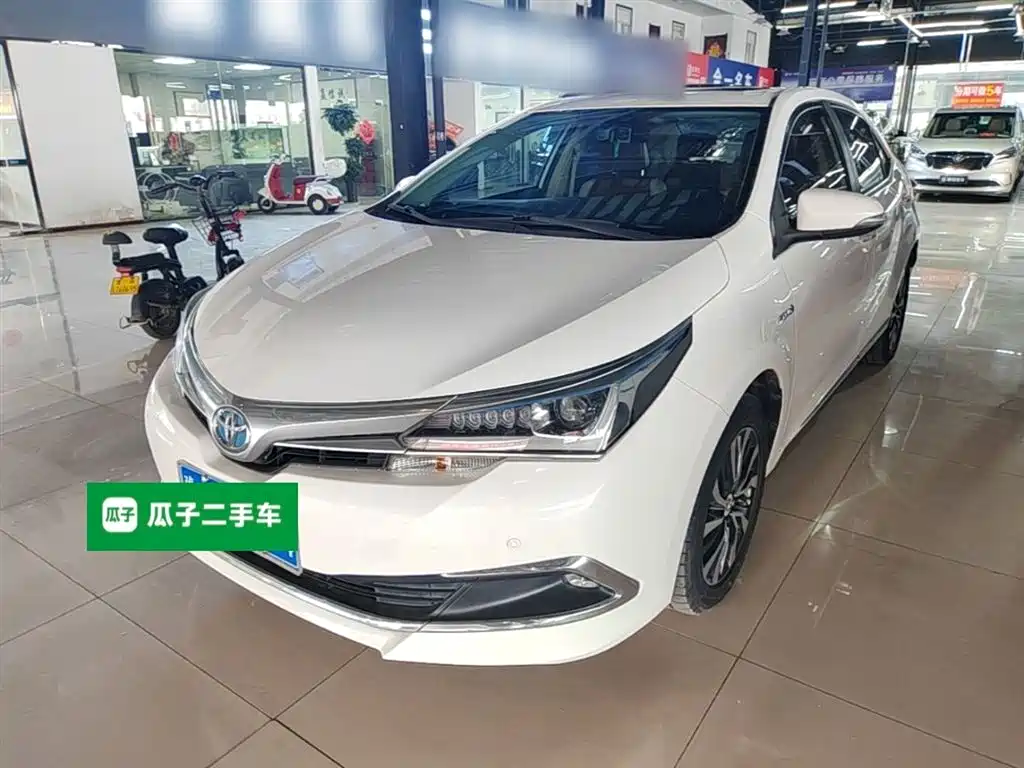 Toyota Corolla 2016 — фото 1