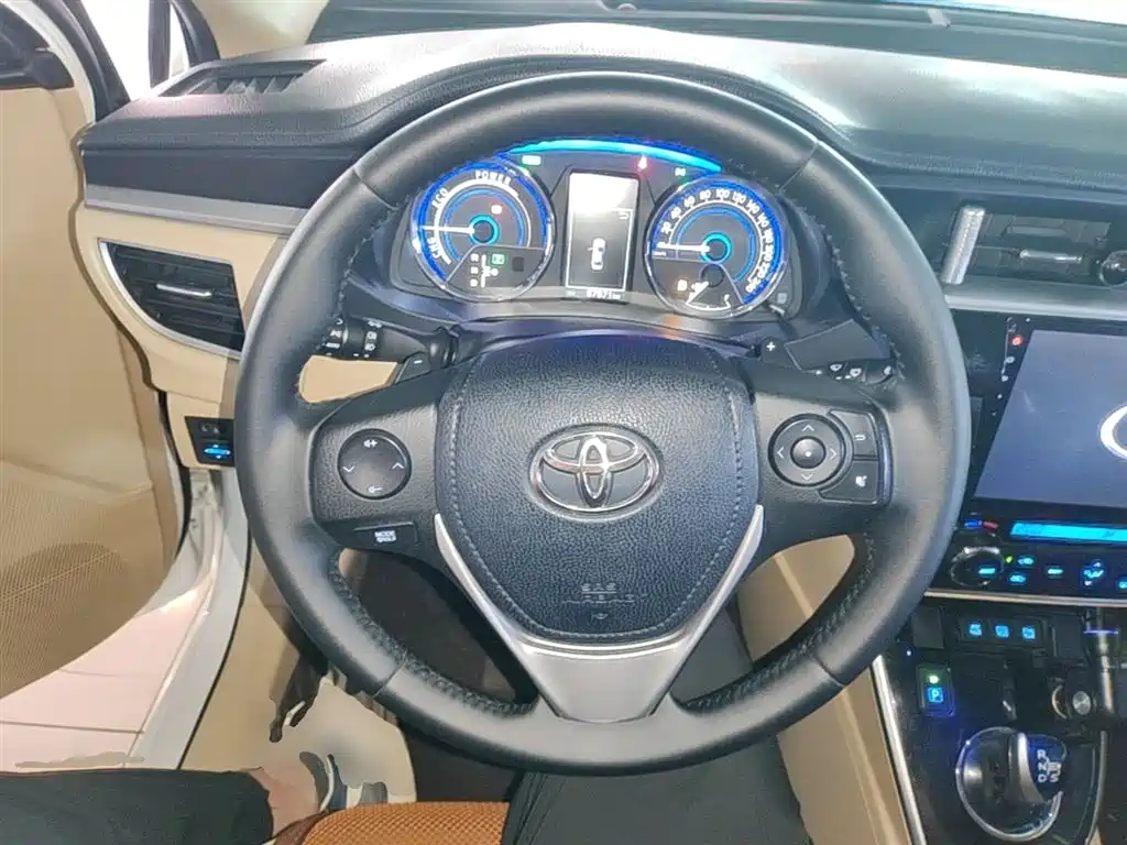 Toyota Corolla 2016 — фото 11
