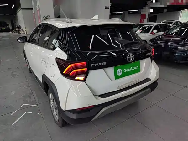 Toyota Yaris L 2023