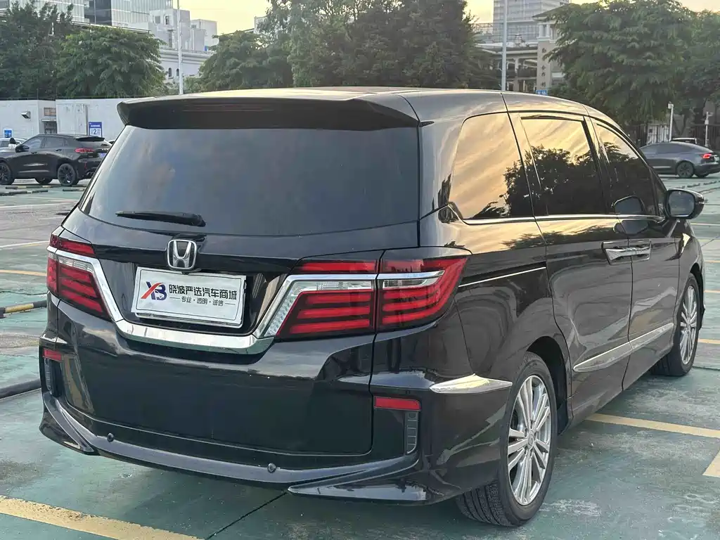 Honda Elysion 2019 — фото 7