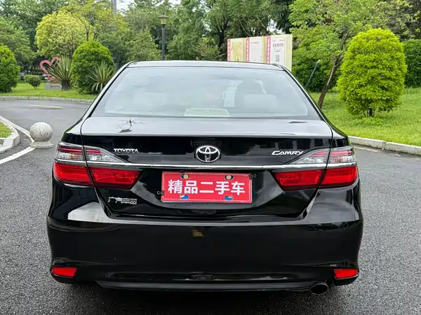 Toyota Camry 2015