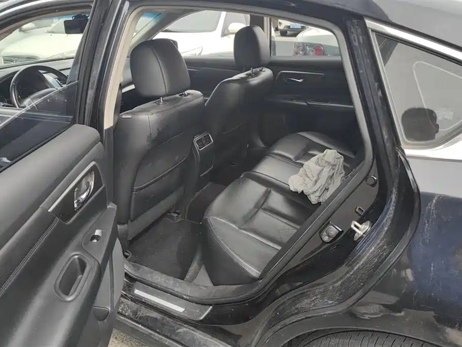 Nissan Teana 2015 — фото 11