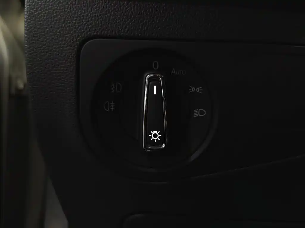 Volkswagen Tiguan L 2020 — фото 21