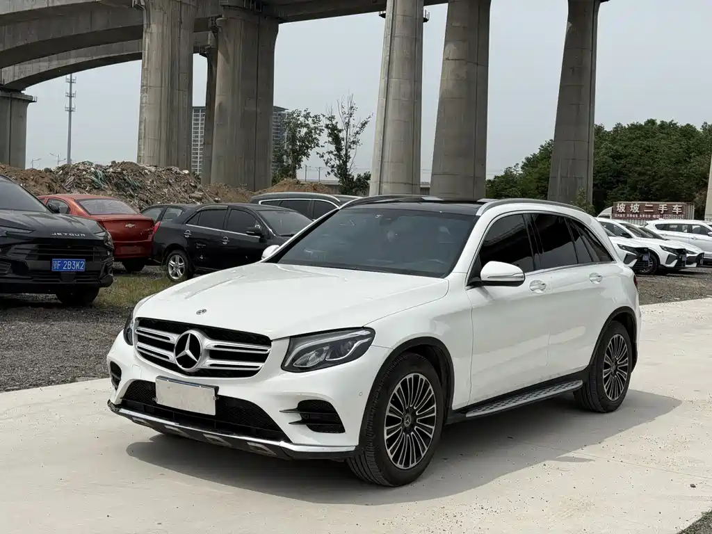 Mercedes-Benz GLC 2019 — фото 1