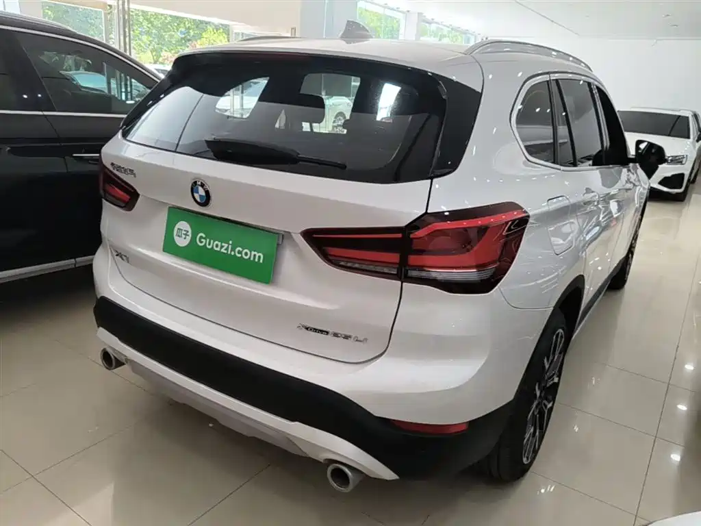 BMW X1 2022 — фото 7