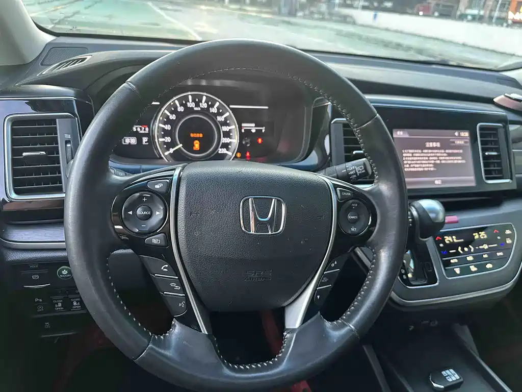Honda Elysion 2019 — фото 15