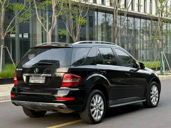 Mercedes-Benz M-Class 2011