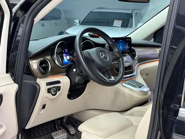 Mercedes-Benz V-Class 2022