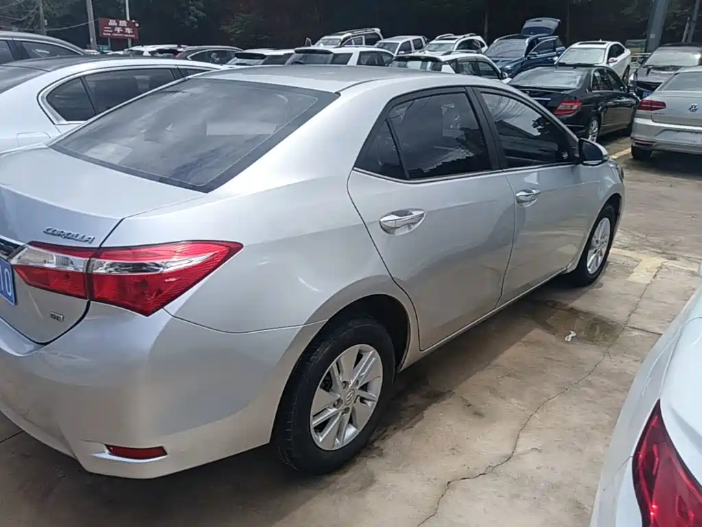 Toyota Corolla 2015